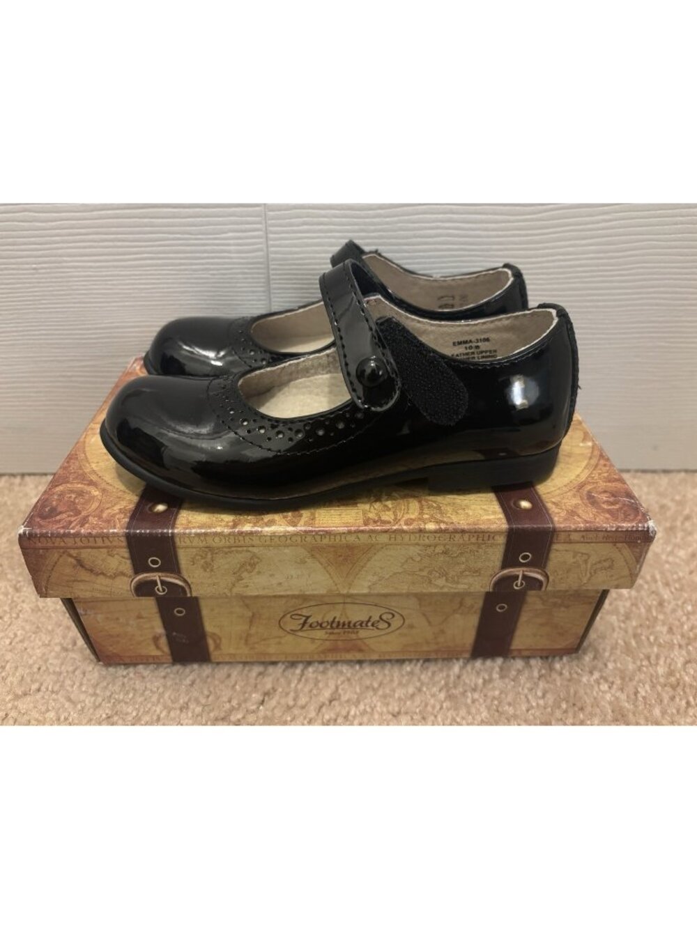 NIB FootMates Emma Girls Black Patent Leather Arch Support Mary Jane Size 10